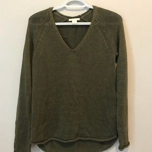 HM olive green v-neck sweater